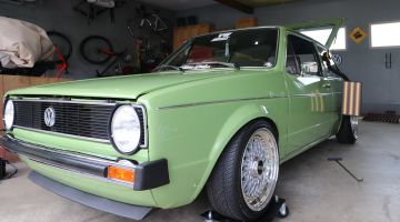 paintless dent removal on classic VW show car